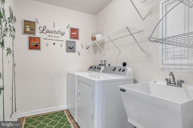 307 VALOR DR, Mechanicsburg, PA 17050