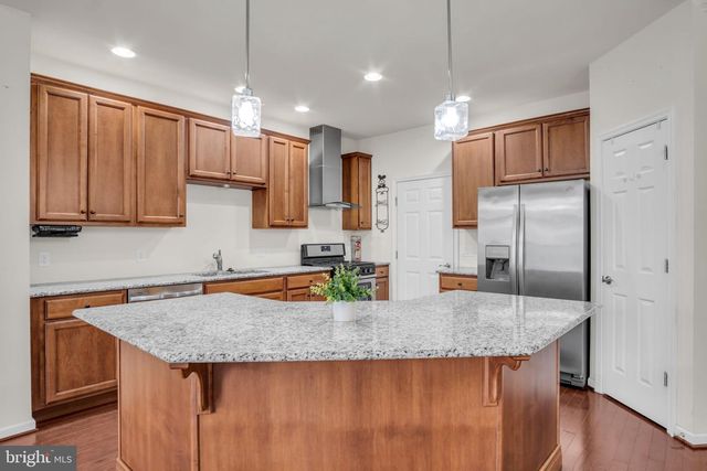 307 VALOR DR, Mechanicsburg, PA 17050