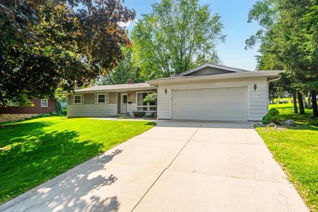 107 Moorland Drive, Markesan, WI 53946
