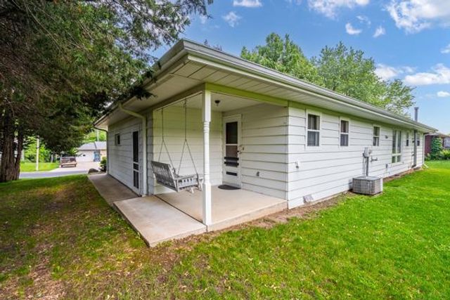 107 Moorland Drive, Markesan, WI 53946