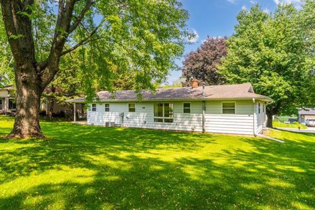 107 Moorland Drive, Markesan, WI 53946