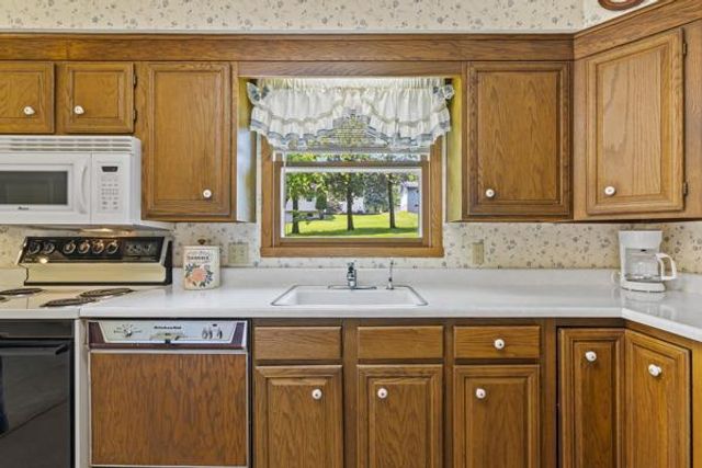 107 Moorland Drive, Markesan, WI 53946
