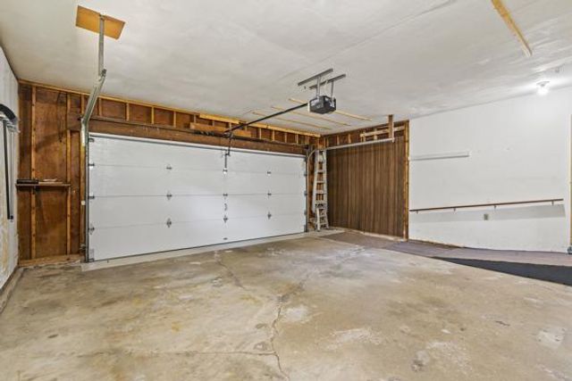 107 Moorland Drive, Markesan, WI 53946