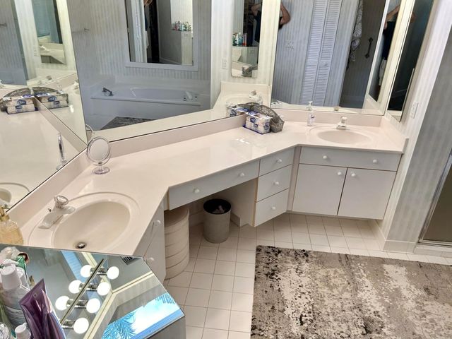 152 CORAL CAY Drive, Palm Beach Gardens, FL 33418