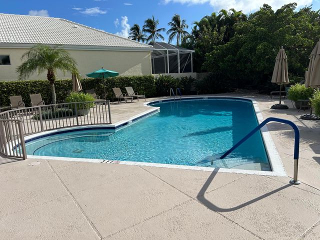 152 CORAL CAY Drive, Palm Beach Gardens, FL 33418