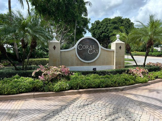 152 CORAL CAY Drive, Palm Beach Gardens, FL 33418
