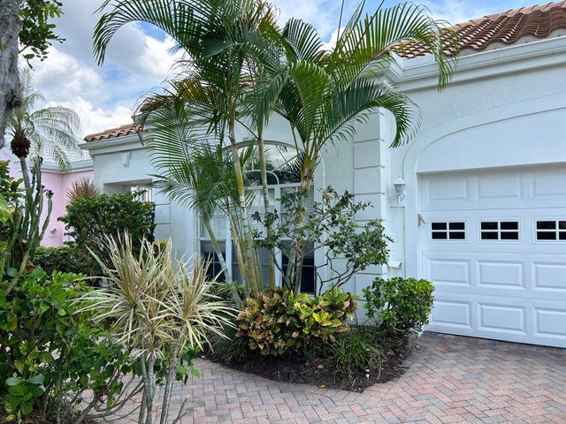152 CORAL CAY Drive, Palm Beach Gardens, FL 33418
