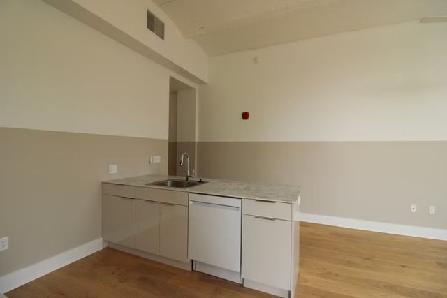 30 West Broad Street 408, Rochester, NY 14609