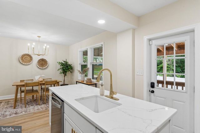 34 BRIARWOOD RD, Baltimore, MD 21228