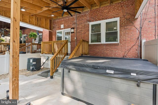 34 BRIARWOOD RD, Baltimore, MD 21228