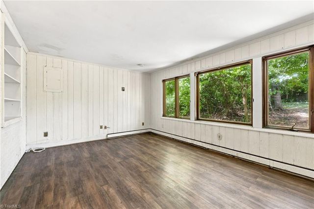 2411 Dellwood Drive, Greensboro, NC 27408