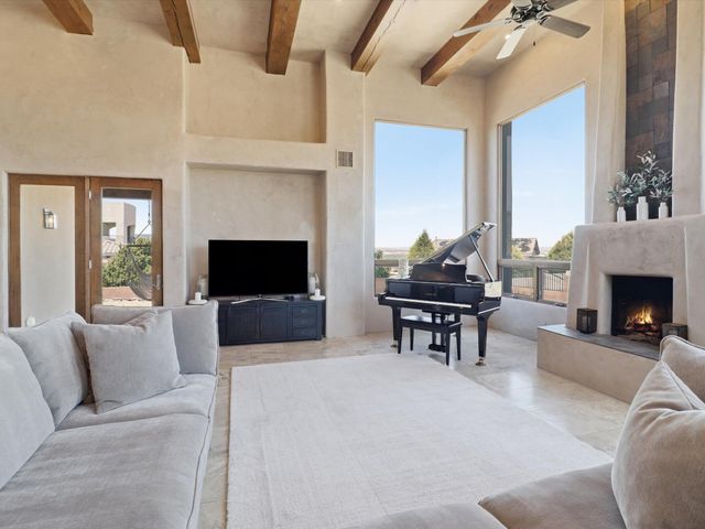7200 Elena Drive NE, Albuquerque, NM 87113