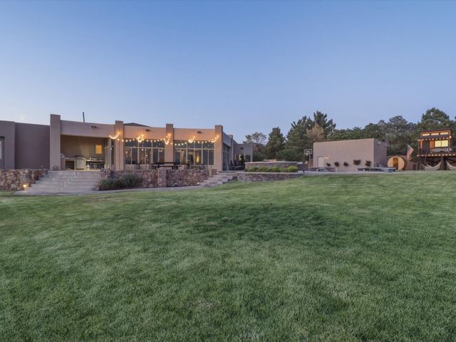 7200 Elena Drive NE, Albuquerque, NM 87113