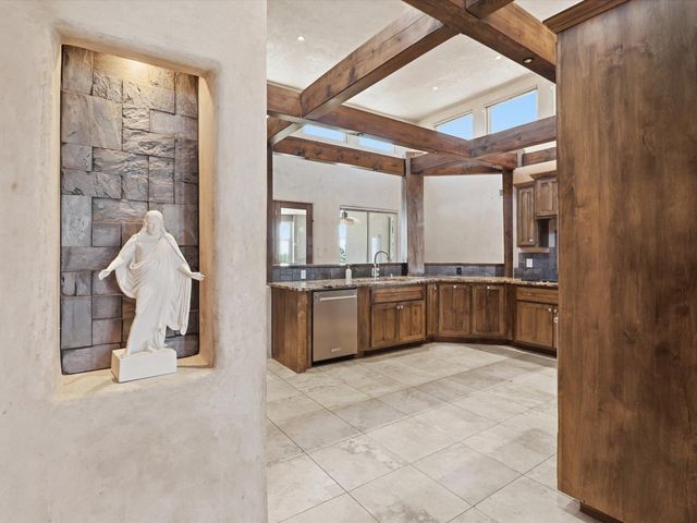 7200 Elena Drive NE, Albuquerque, NM 87113