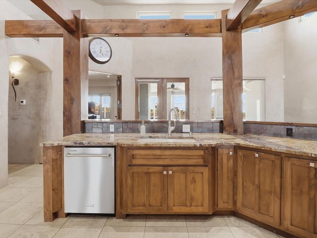 7200 Elena Drive NE, Albuquerque, NM 87113