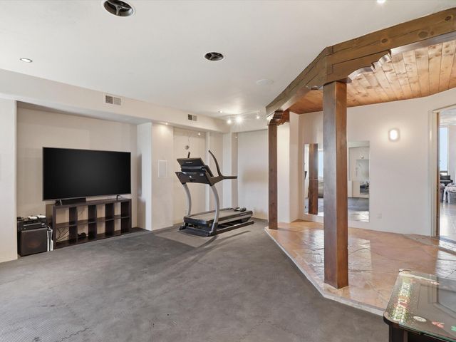7200 Elena Drive NE, Albuquerque, NM 87113