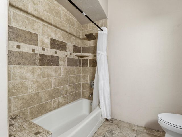 7200 Elena Drive NE, Albuquerque, NM 87113