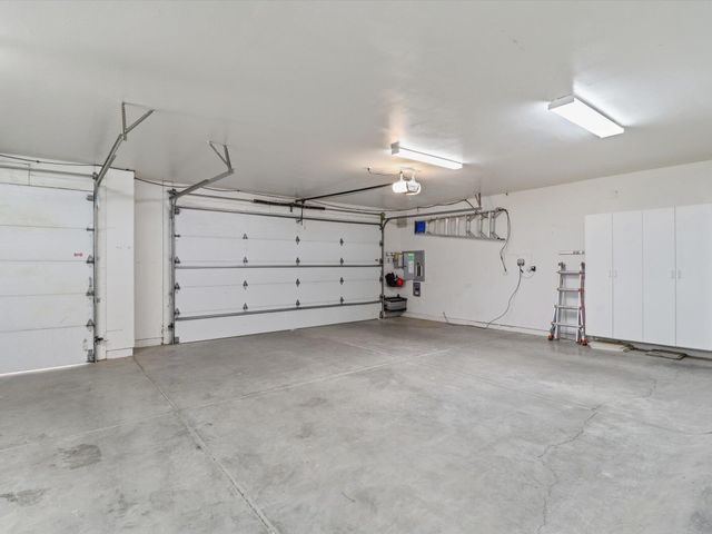 7200 Elena Drive NE, Albuquerque, NM 87113