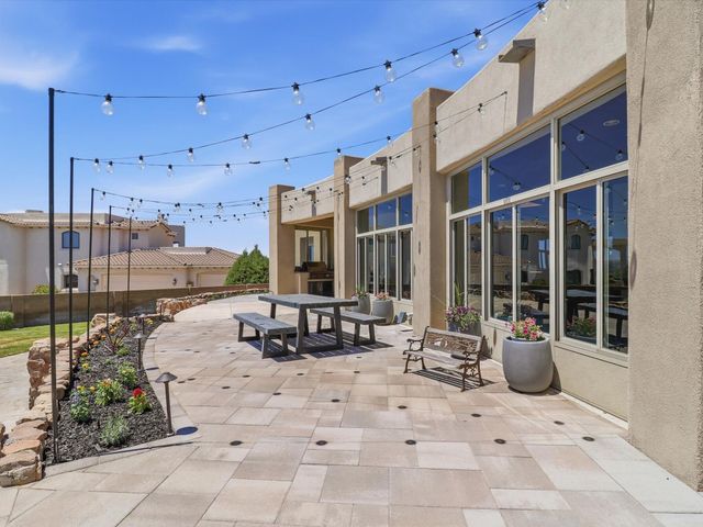 7200 Elena Drive NE, Albuquerque, NM 87113