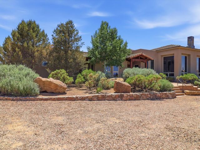 7200 Elena Drive NE, Albuquerque, NM 87113