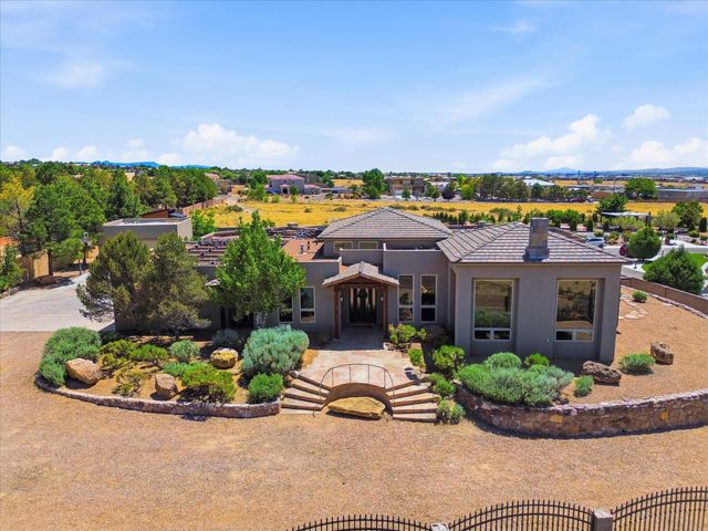 7200 Elena Drive NE, Albuquerque, NM 87113