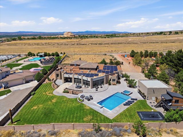 7200 Elena Drive NE, Albuquerque, NM 87113
