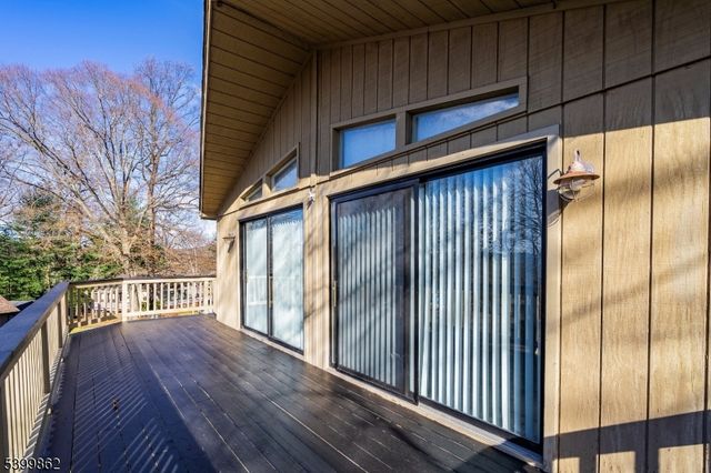 5 Deer Run Dr, High Bridge Boro, NJ 08829