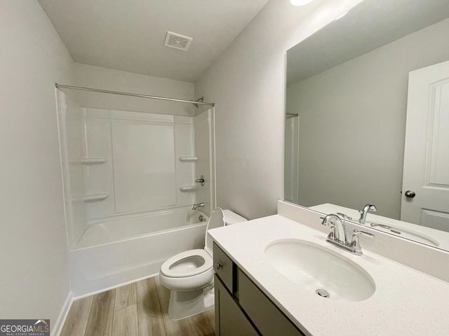 928 Yancey Court, Loganville, GA 30052