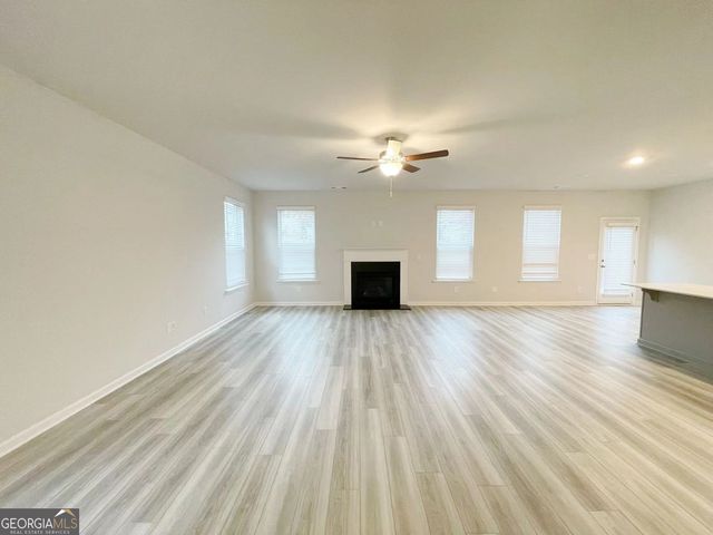 928 Yancey Court, Loganville, GA 30052