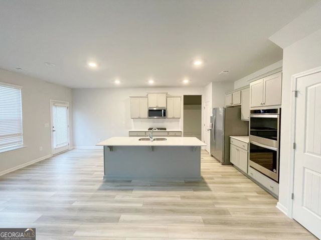 928 Yancey Court, Loganville, GA 30052