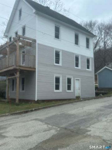 104 Norwich Avenue, Norwich, CT 06360