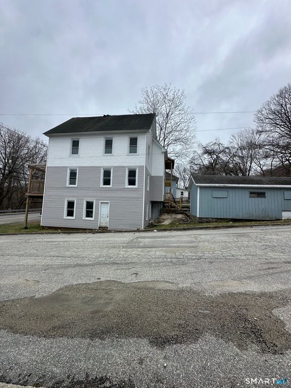 104 Norwich Avenue, Norwich, CT 06360