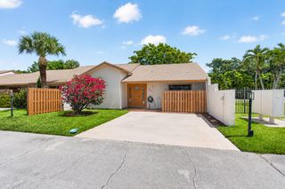 2400 SW 19th Avenue, Boynton Beach, FL 33426