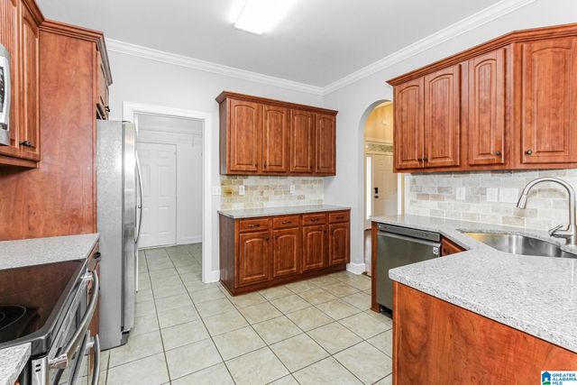 332 TANGLEWOOD CIRCLE, Alabaster, AL 35007