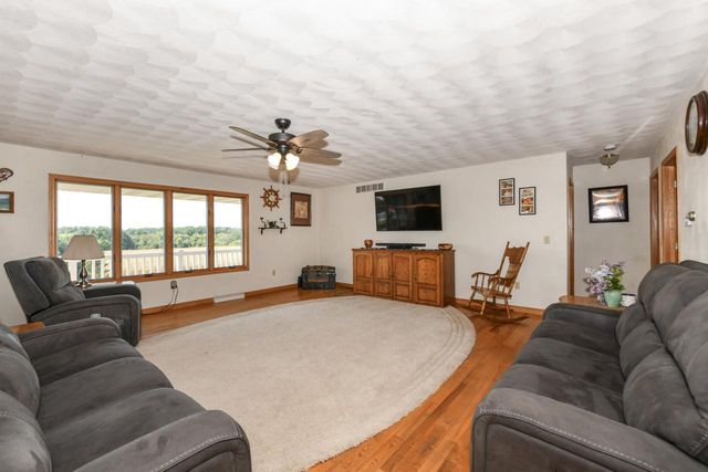 9702 W State Road 81, Beloit, WI 53511