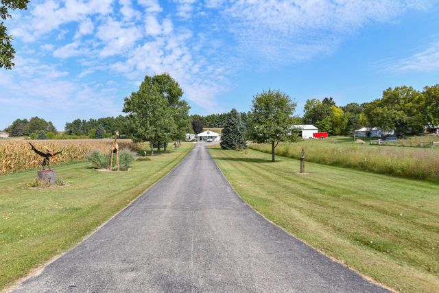 9702 W State Road 81, Beloit, WI 53511