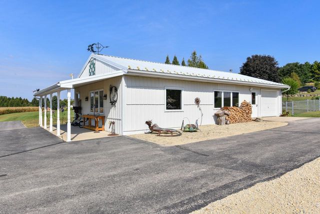 9702 W State Road 81, Beloit, WI 53511