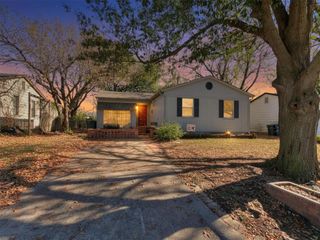 816 S Santa Fe Drive, Edmond, OK 73003