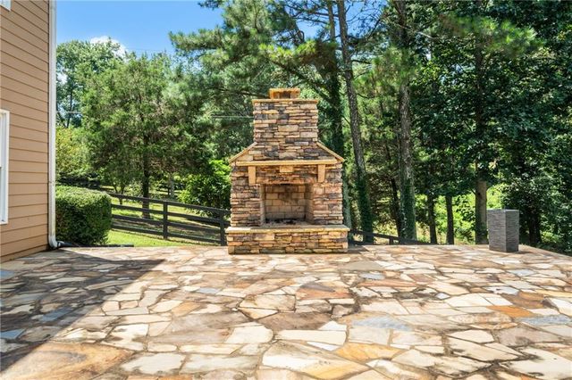 8805 Saddle Trail, Ball Ground, GA 30107