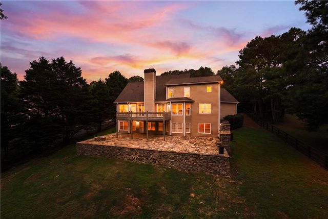 8805 Saddle Trail, Ball Ground, GA 30107