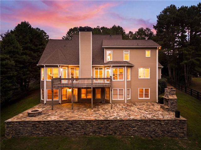 8805 Saddle Trail, Ball Ground, GA 30107