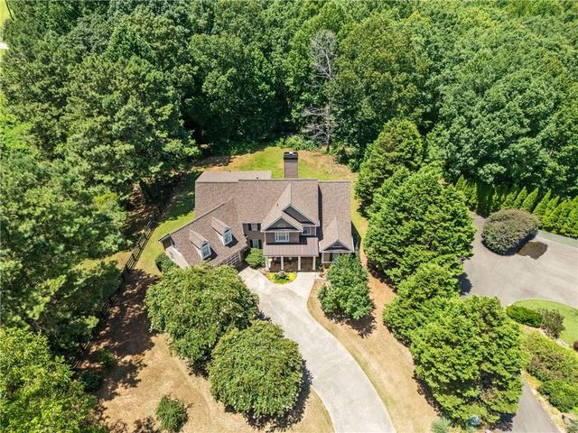 8805 Saddle Trail, Ball Ground, GA 30107
