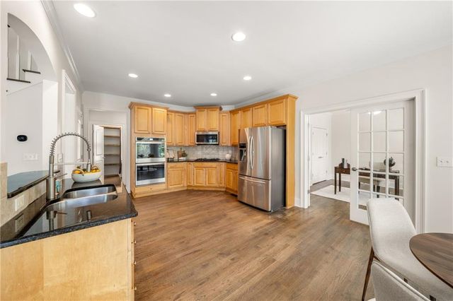 8805 Saddle Trail, Ball Ground, GA 30107