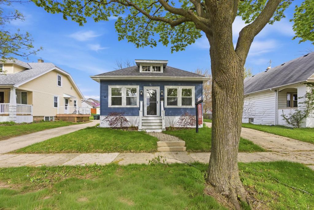 536 61st STREET, Wauwatosa, WI 53213