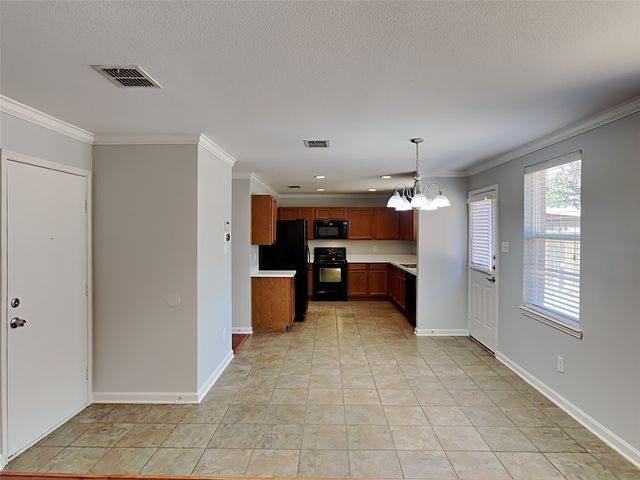 3421 Highpoint Drive, Denton, TX 76210