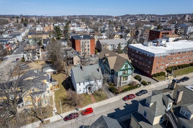 36 Cedar St 1A, Worcester, MA 01609