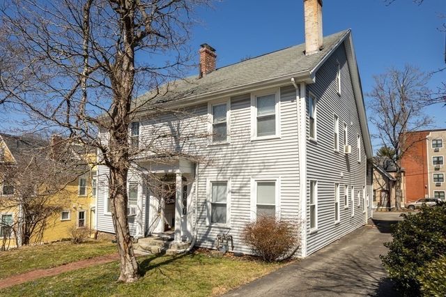 36 Cedar St 1A, Worcester, MA 01609
