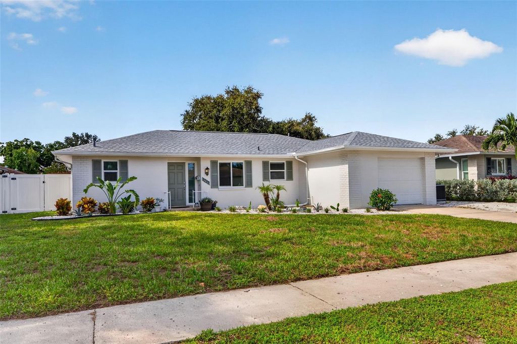 Image 1 of property listing at 1737 STARLIGHT DRIVE, Clearwater, FL 33755
