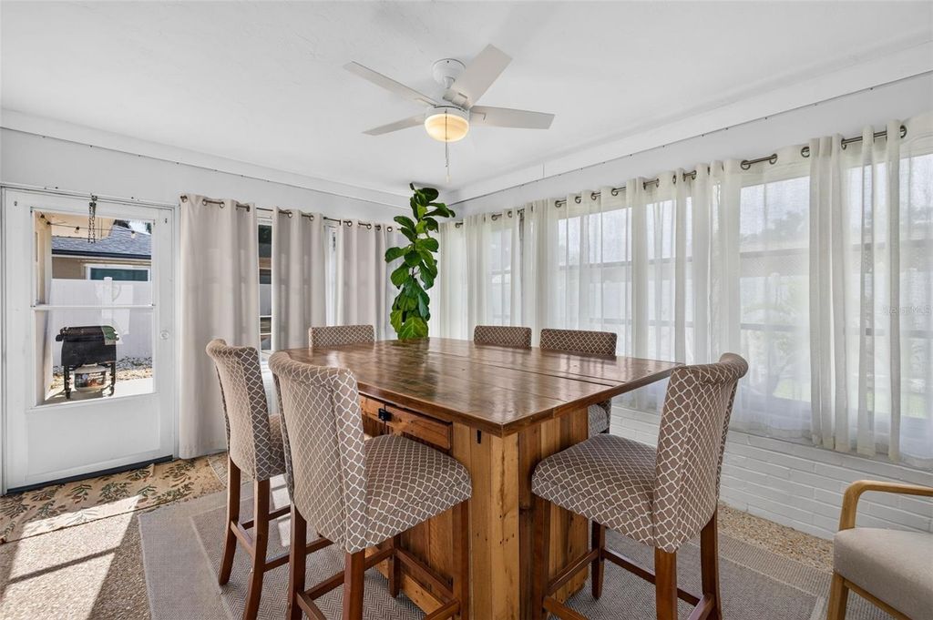 Image 15 of property listing at 1737 STARLIGHT DRIVE, Clearwater, FL 33755