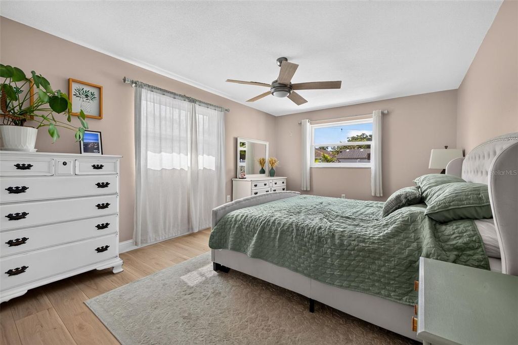 Image 18 of property listing at 1737 STARLIGHT DRIVE, Clearwater, FL 33755